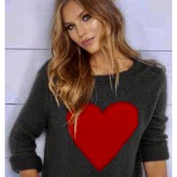 Wooden Ships Mohair Wool Dark Gray Light Red Heart Knit Sweater XS Oversized - Picture 1 of 10